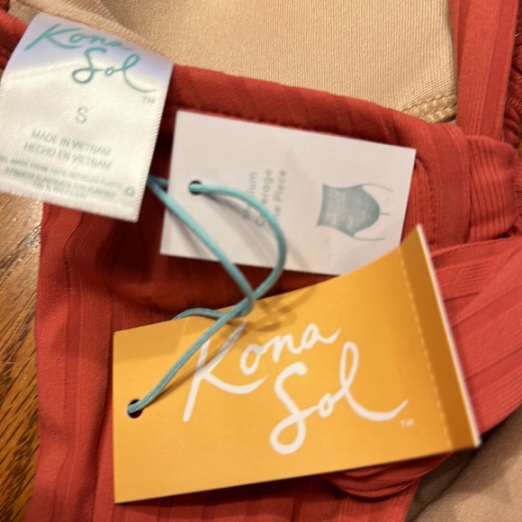 Women's Wide Ribbed Ring Medium Coverage One Piece Swimsuit - Kona Sol P… - Picture 9 of 11